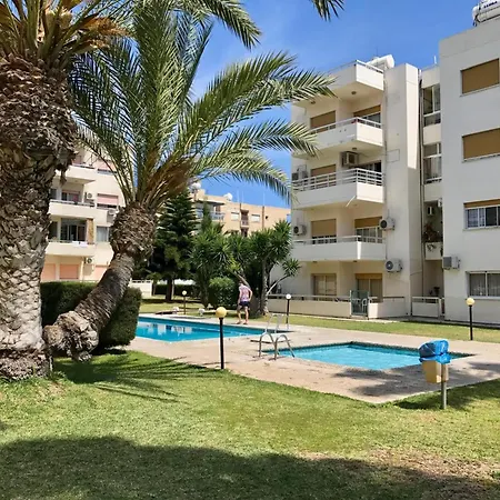 Apartment Luxury Close To The Beach, Shared Pool - Christine Complex Limassol